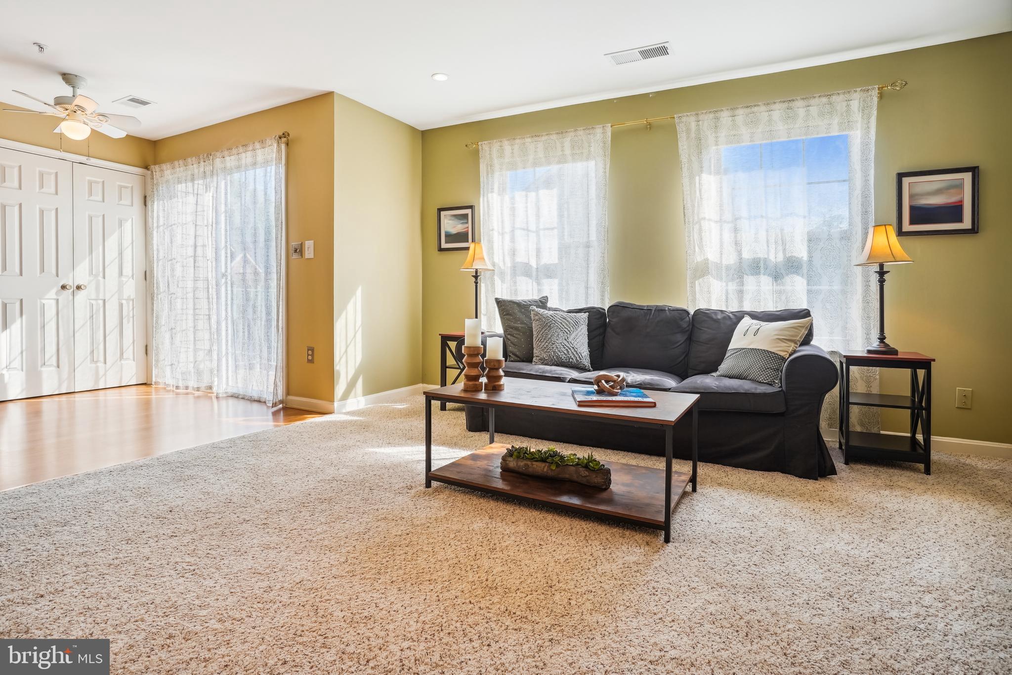 11882 Breton Court, Unit 10B Reston, VA 20191 - Photo 21 of 46 Family Room
