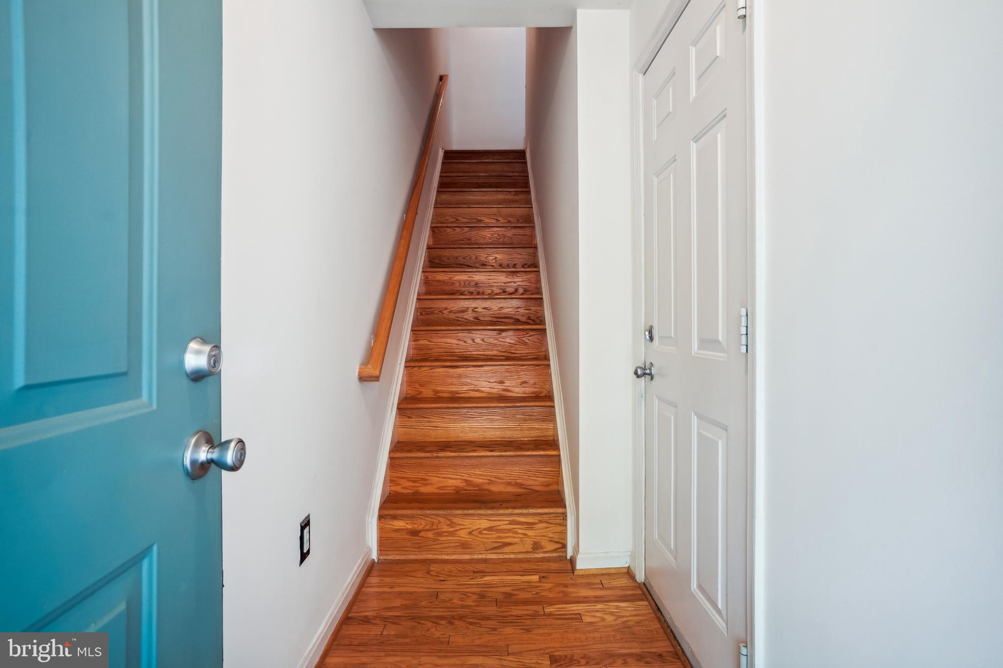 11882 Breton Court, Unit 10B Reston, VA 20191 - Photo 3 of 46 Foyer