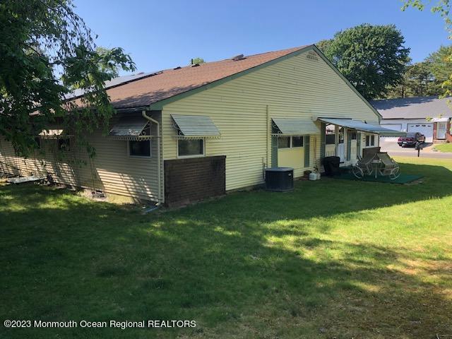 38 A Sunset Road, Unit 53 Whiting, NJ 08759 - Photo 23 of 25 Side and Back Views