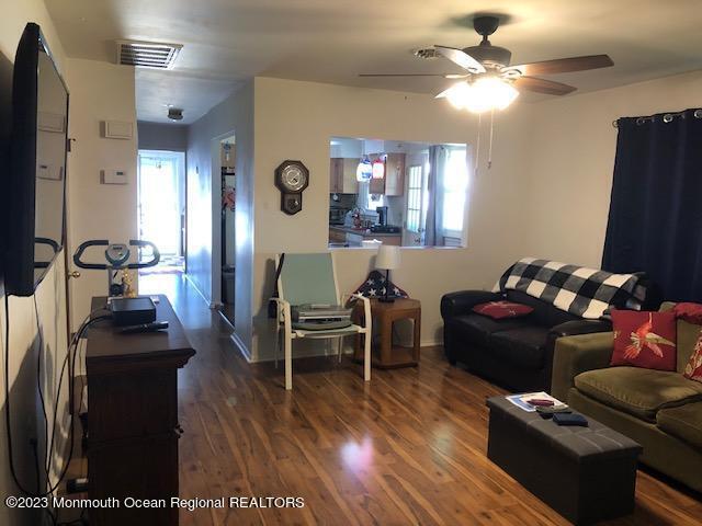 38 A Sunset Road, Unit 53 Whiting, NJ 08759 - Photo 7 of 25 Living Room Photo 2