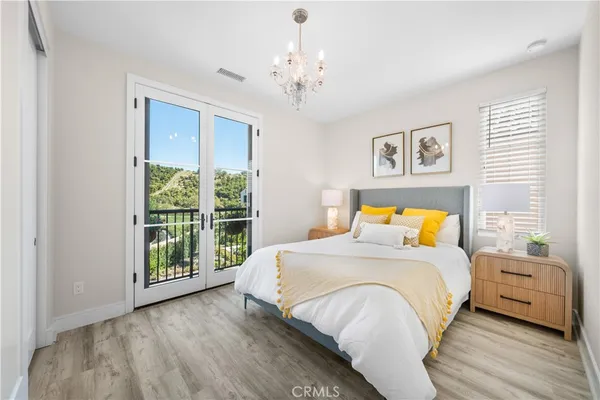 $2,600,000 | 162 Winnett, Irvine, CA 92602