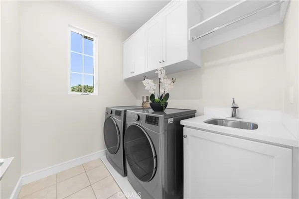 $2,600,000 | 162 Winnett, Irvine, CA 92602