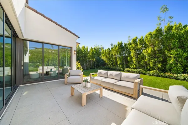 $2,600,000 | 162 Winnett, Irvine, CA 92602