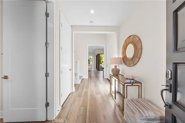 $2,600,000 | 162 Winnett, Irvine, CA 92602