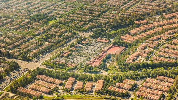 $2,600,000 | 162 Winnett, Irvine, CA 92602