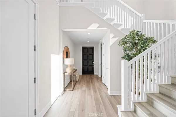 $2,600,000 | 162 Winnett, Irvine, CA 92602