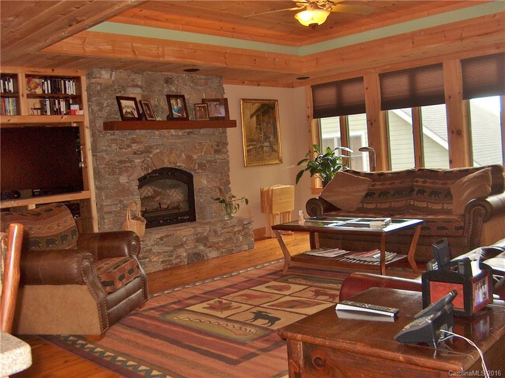 127 Ladderback Ridge Waynesville, NC 28785 - Photo 2 of 24 Gallery Image 2