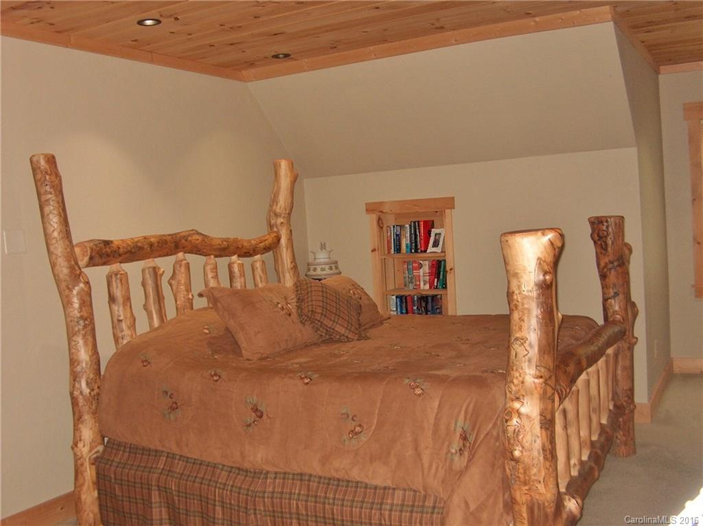 127 Ladderback Ridge Waynesville, NC 28785 - Photo 11 of 24 Gallery Image 11