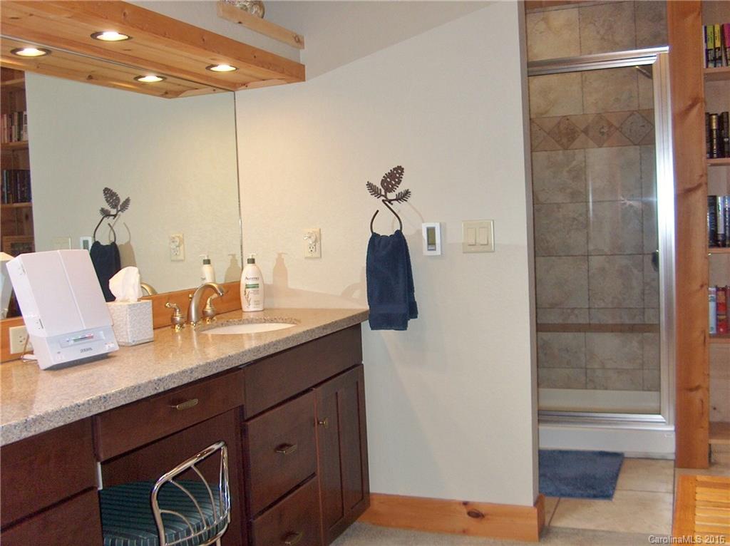 127 Ladderback Ridge Waynesville, NC 28785 - Photo 13 of 24 Gallery Image 13