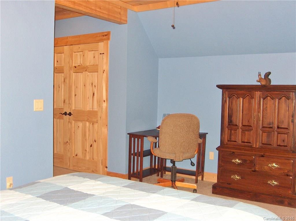 127 Ladderback Ridge Waynesville, NC 28785 - Photo 14 of 24 Gallery Image 14