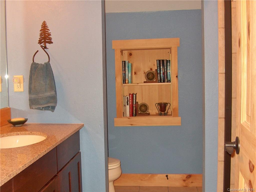 127 Ladderback Ridge Waynesville, NC 28785 - Photo 15 of 24 Gallery Image 15