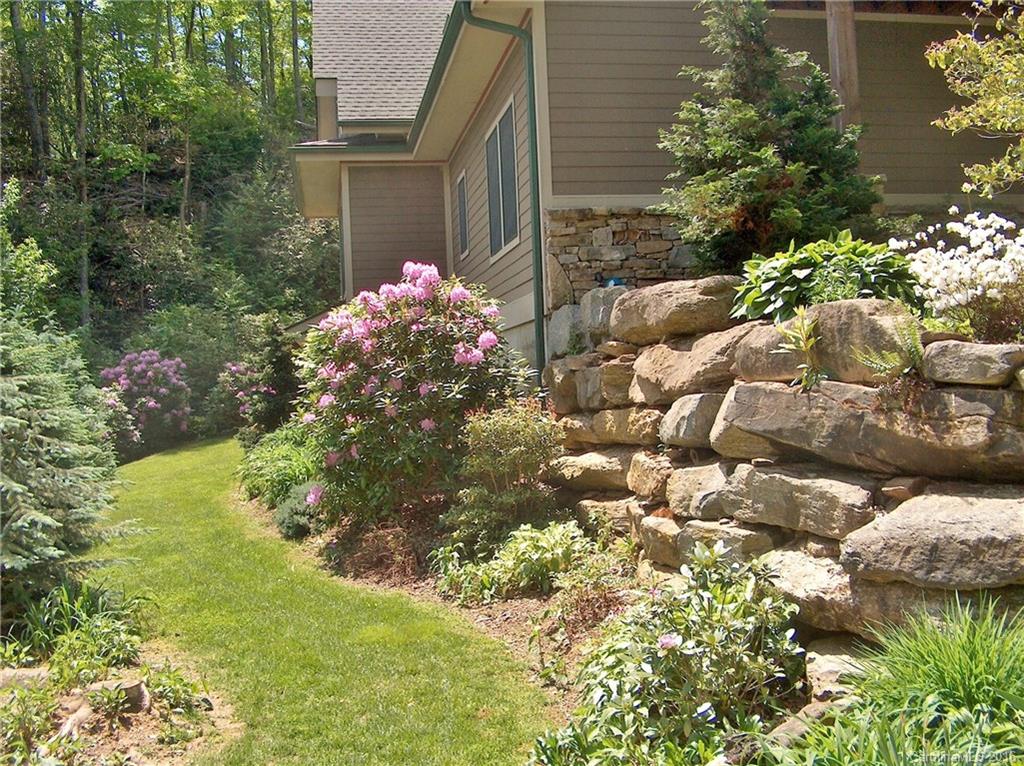 127 Ladderback Ridge Waynesville, NC 28785 - Photo 21 of 24 Gallery Image 21