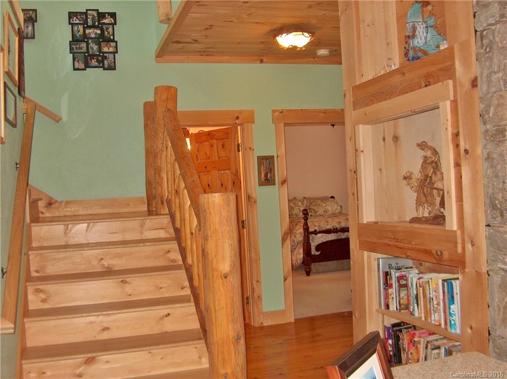127 Ladderback Ridge Waynesville, NC 28785 - Photo 9 of 24 Gallery Image 9