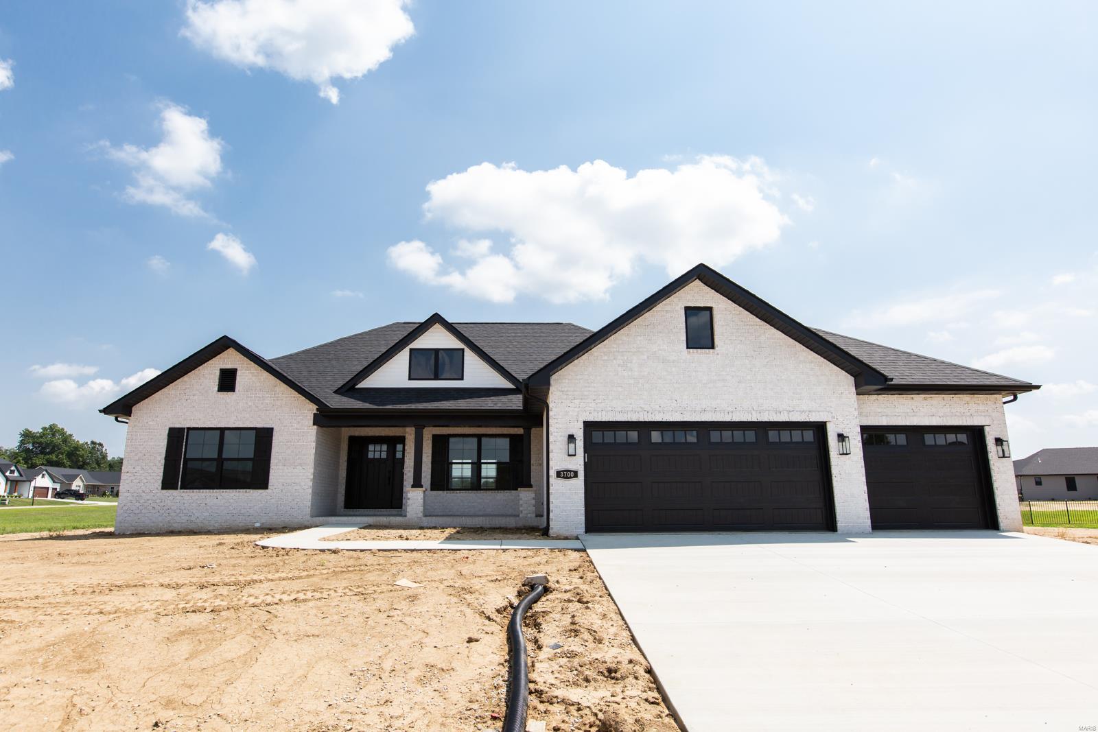 3700 Golfview Circle Shiloh, IL 62221 - Photo 1 of 20 Gallery Image 1