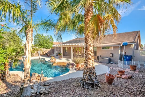 $2,900 | 8216 Rusty Sandstone Court, Las Vegas, NV 89131