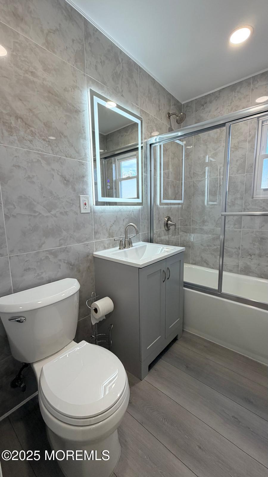 420 Cross Road, Unit B16 Matawan, NJ 07747 - Photo 21 of 36 WhatsApp Image 2025-11-28 at 16.49.17 (1