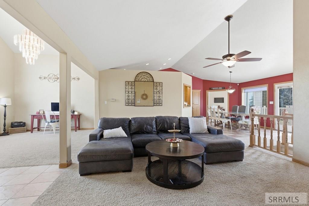 6002 East Sunnyside Road Idaho Falls, ID 83406 - Photo 16 of 76 Living Room