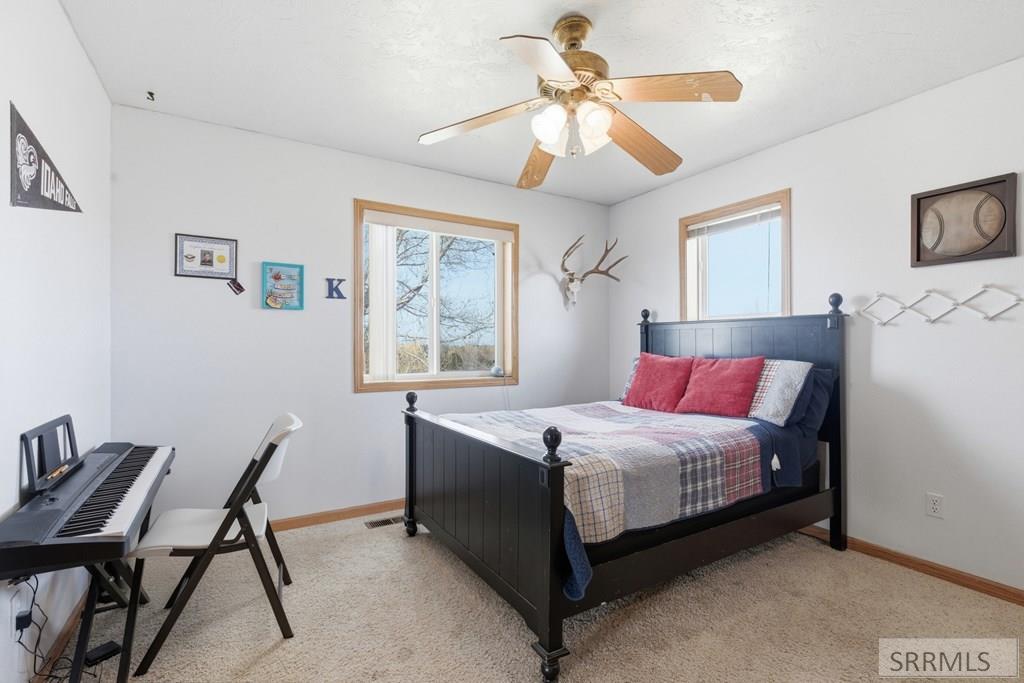 6002 East Sunnyside Road Idaho Falls, ID 83406 - Photo 40 of 76 Bedroom 3