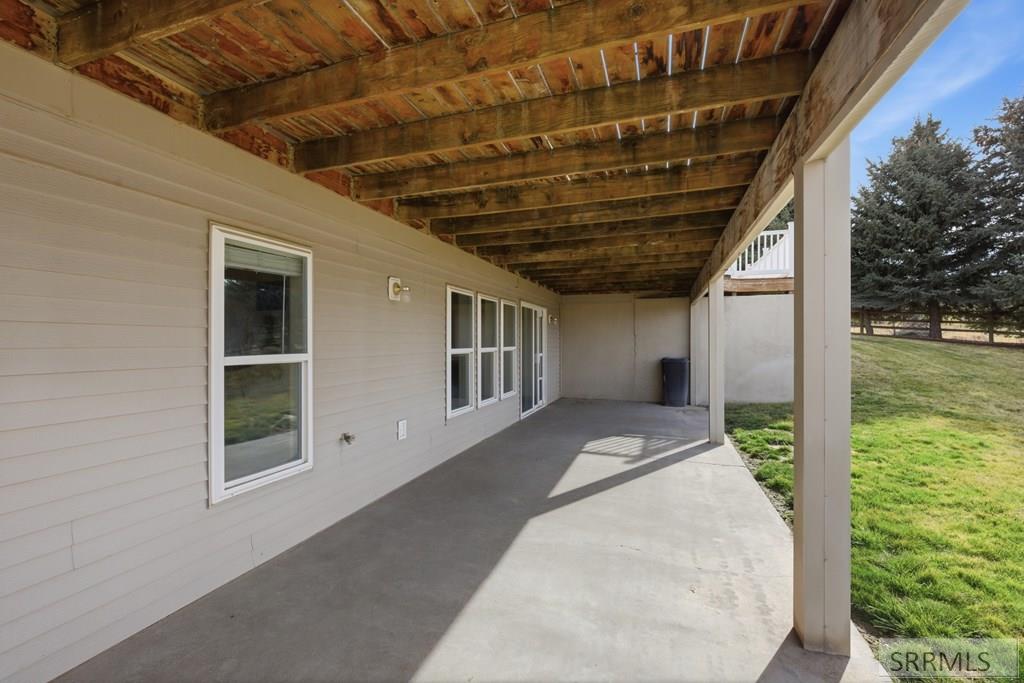 6002 East Sunnyside Road Idaho Falls, ID 83406 - Photo 68 of 76 Back Exterior