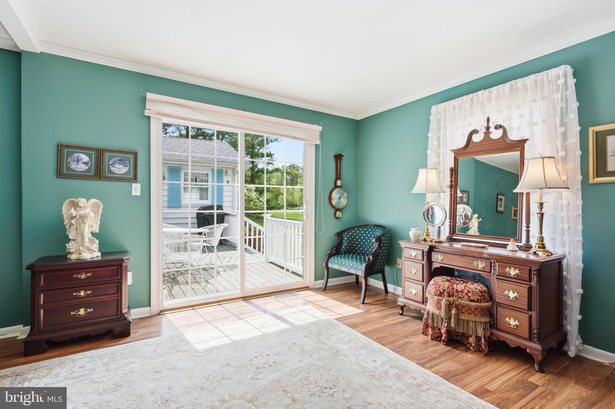 24561 Deepwater Point Drive St. Michaels, MD 21663 - Photo 27 of 50 a living room with furniture and a window