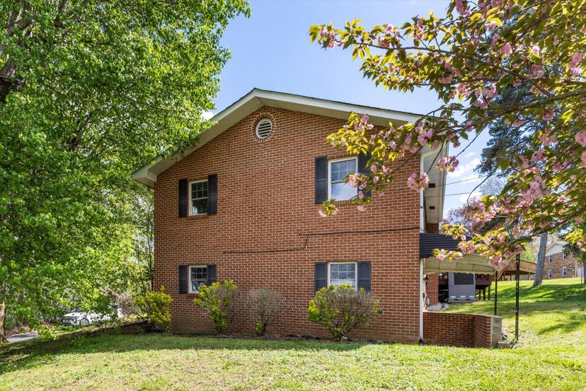1226 King Arthur Road Chattanooga, TN 37421 - Photo 42 of 42 Side of home
