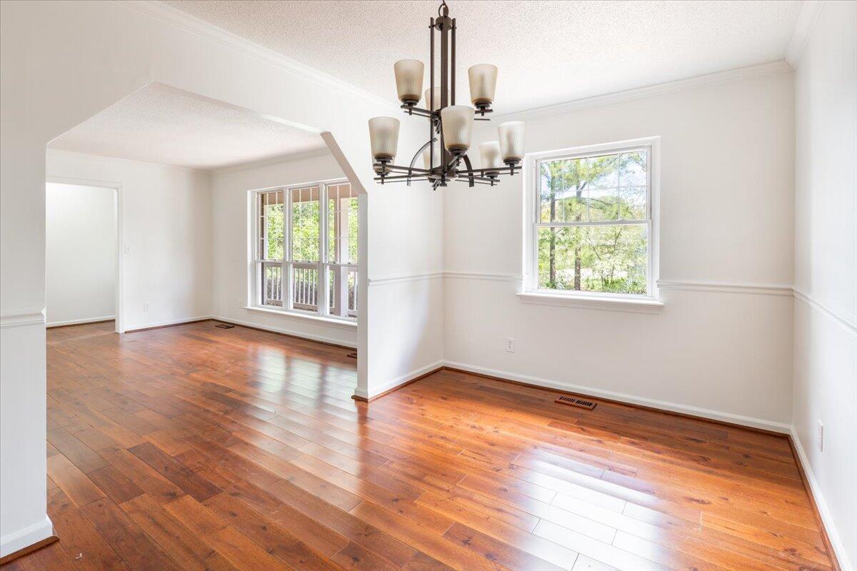1226 King Arthur Road Chattanooga, TN 37421 - Photo 6 of 42 Dining room