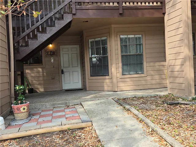 a view of a entryway of a house