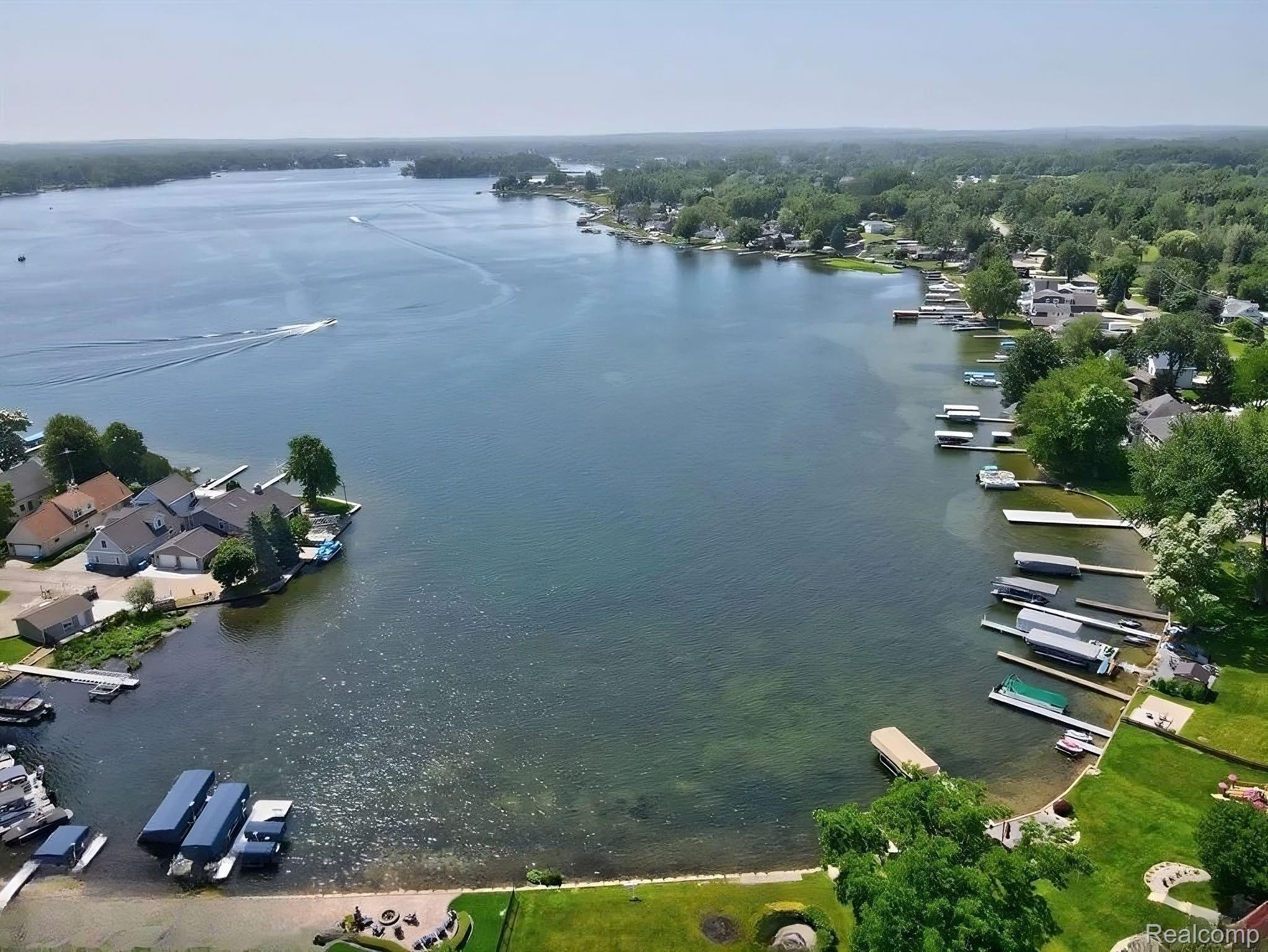 2571 North Long Lake Road Fenton, MI 48430 - Photo 65 of 78