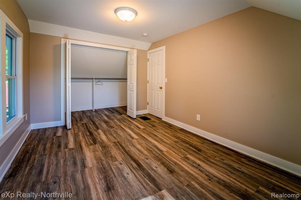 2709 Platt Road Ann Arbor, MI 48104 - Photo 13 of 28