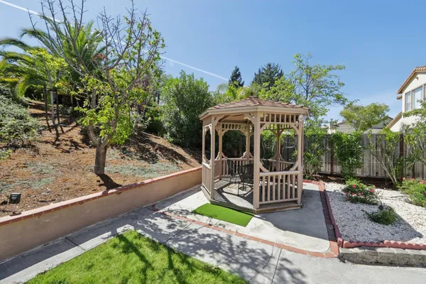 $2,950,000 | 2696 Sequoia Creek Drive, San Jose, CA 95121