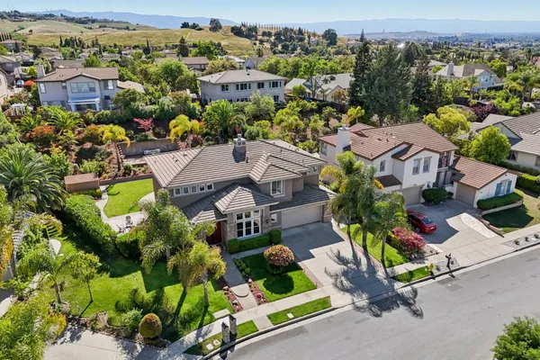 $2,950,000 | 2696 Sequoia Creek Drive, San Jose, CA 95121