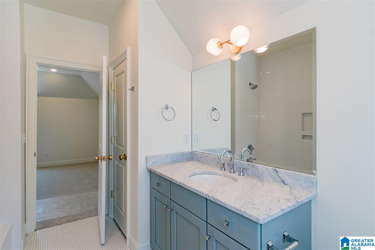 2500 Shades Crest Road Birmingham, AL 35209 - Photo 33 of 46