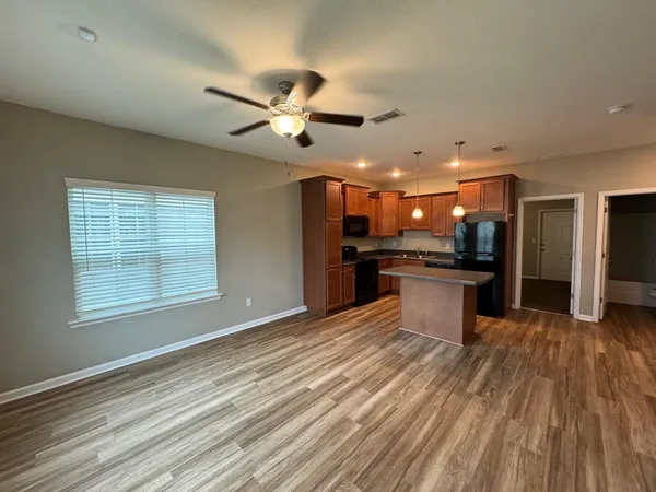 $1,525 | 2225 Cedarbrook Court, Tallahassee, FL 32303