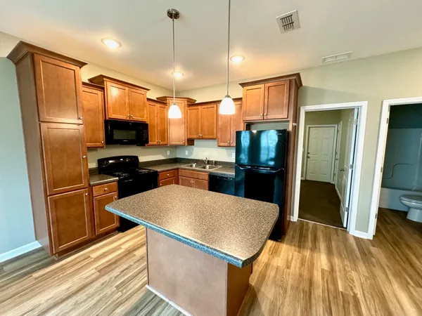 $1,525 | 2225 Cedarbrook Court, Tallahassee, FL 32303