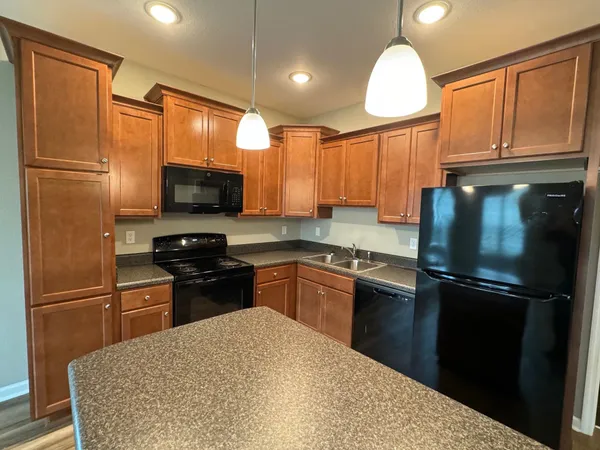 $1,525 | 2225 Cedarbrook Court, Tallahassee, FL 32303