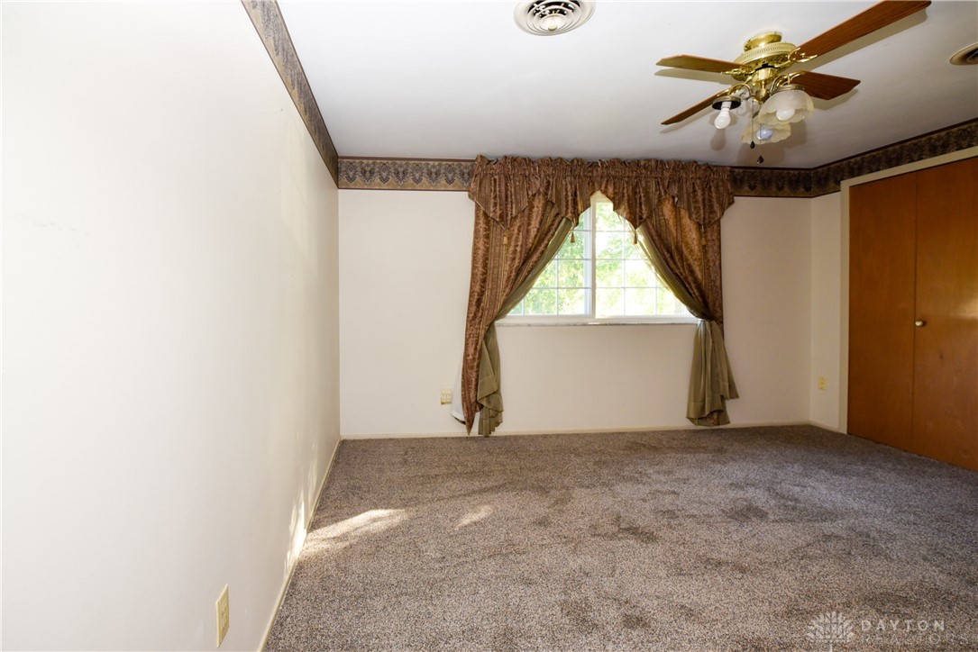 6807 Alter Road Huber Heights, OH 45424 - Photo 36 of 83