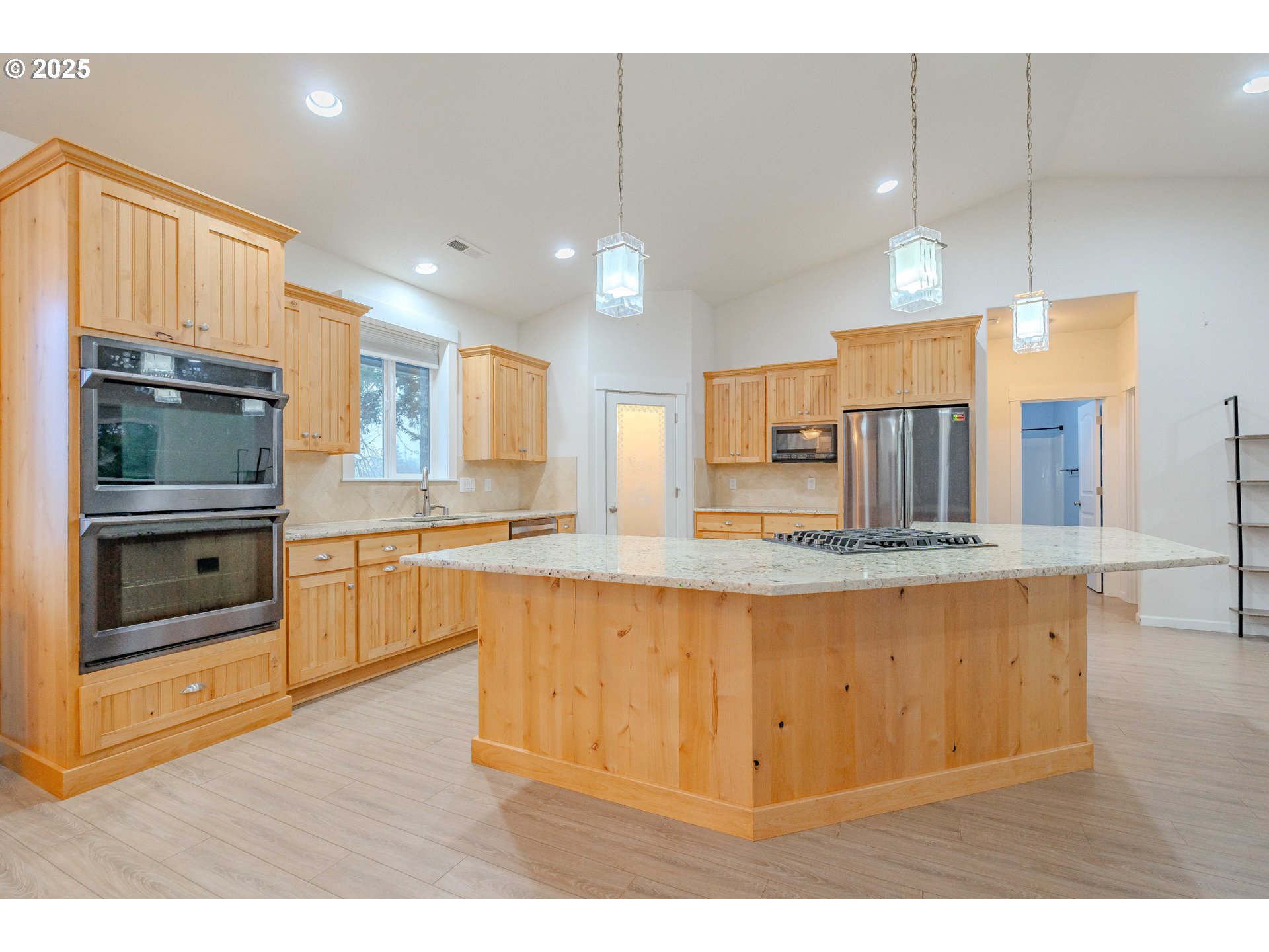 201 Noble Ridge Drive Kelso, WA 98626 - Photo 6 of 34 Gallery Image 6
