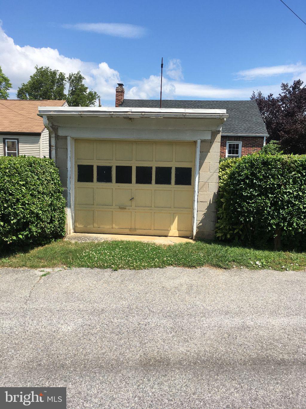 842 East Maple Street York, PA 17403 - Photo 16 of 16