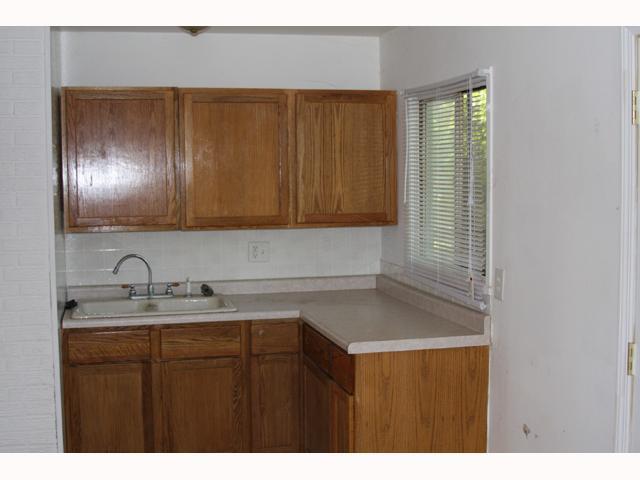 3924 Bertrand Road Indianapolis, IN 46222 - Photo 7 of 10 Gallery Image 7