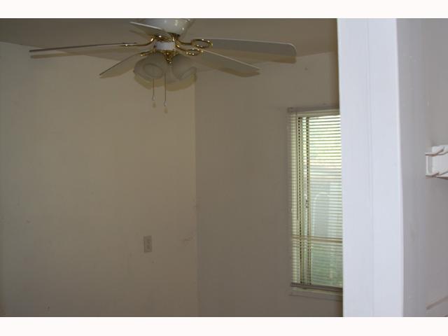 3924 Bertrand Road Indianapolis, IN 46222 - Photo 9 of 10 Gallery Image 9
