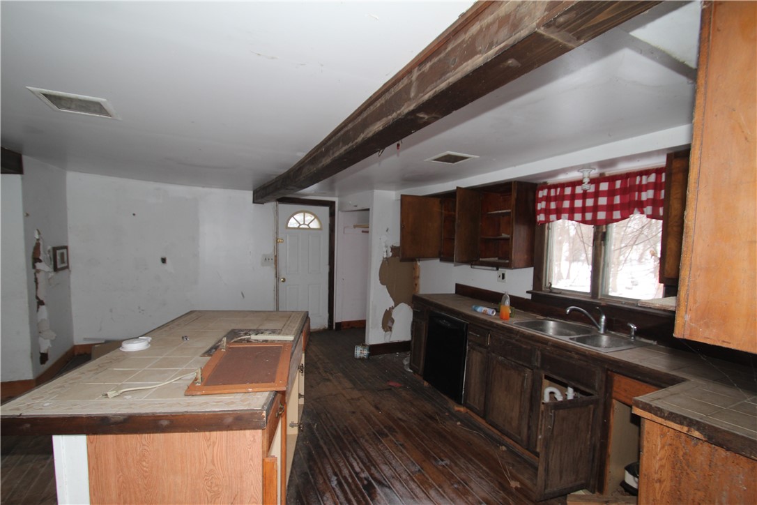 16758 Kenmore Road Kendall, NY 14476 - Photo 10 of 46 Gallery Image 10
