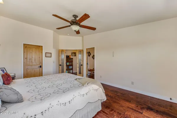 $895,000 | 2335 Voyager Circle, Overgaard, AZ 85933