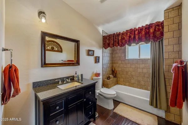 $950,000 | 2335 Voyager Circle, Overgaard, AZ 85933