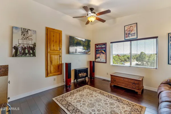 $950,000 | 2335 Voyager Circle, Overgaard, AZ 85933