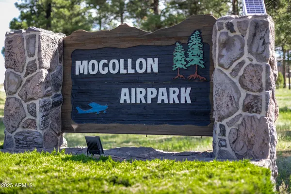 $895,000 | 2335 Voyager Circle, Overgaard, AZ 85933