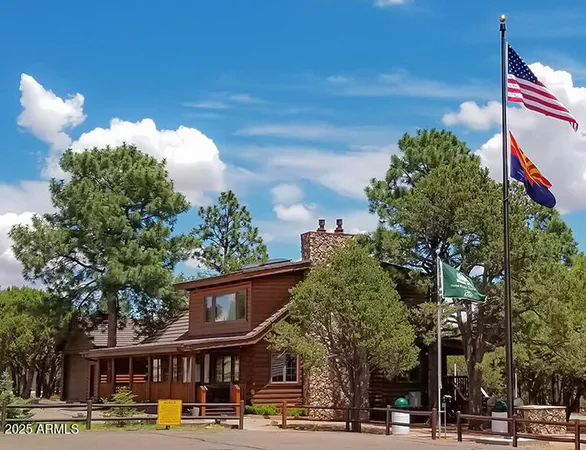 $895,000 | 2335 Voyager Circle, Overgaard, AZ 85933