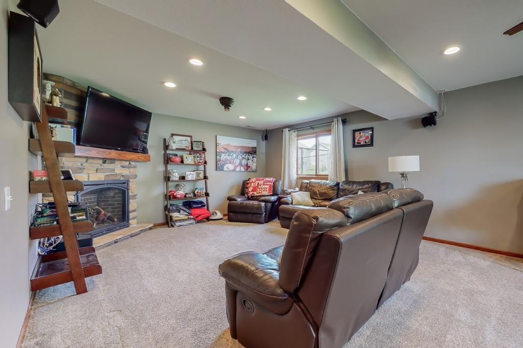 4847 Spire Lane Northwest Rochester, MN 55901 - Photo 11 of 28 Gallery Image 11