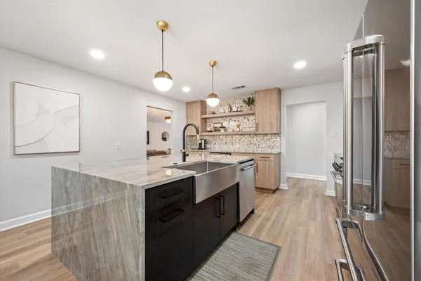 $815,000 | 1706 Dunn Street, Grapevine, TX 76051