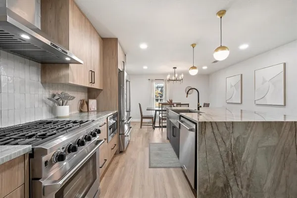 $815,000 | 1706 Dunn Street, Grapevine, TX 76051