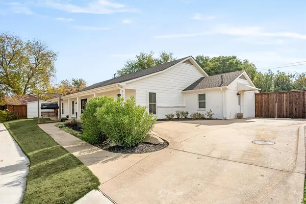 $815,000 | 1706 Dunn Street, Grapevine, TX 76051